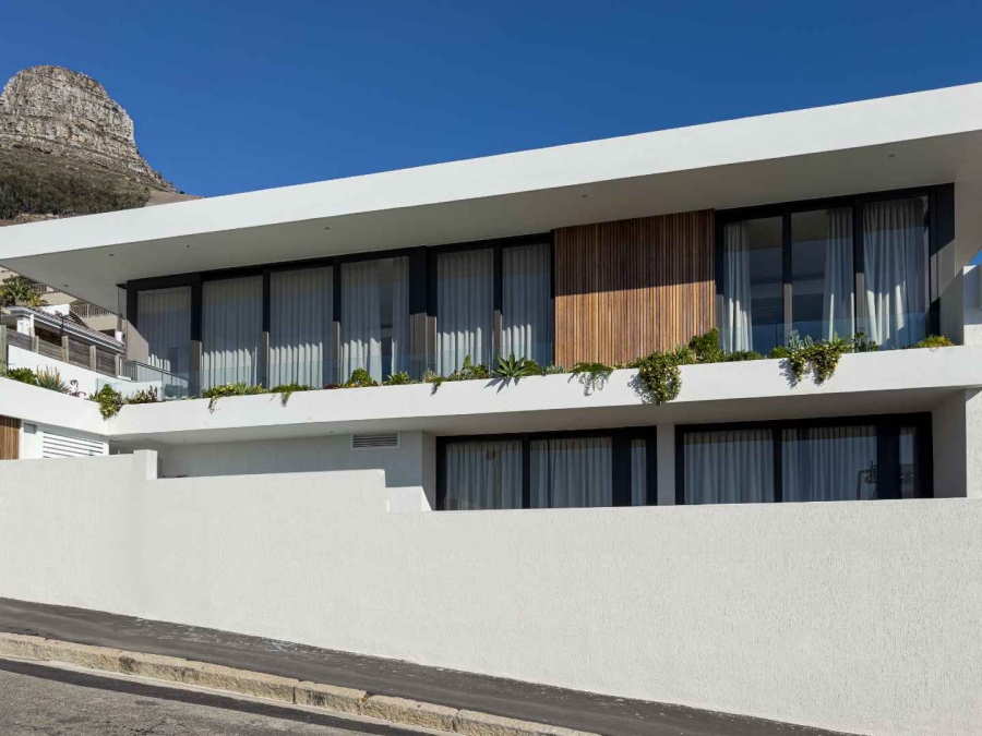 3 Bedroom Property for Sale in Fresnaye Western Cape